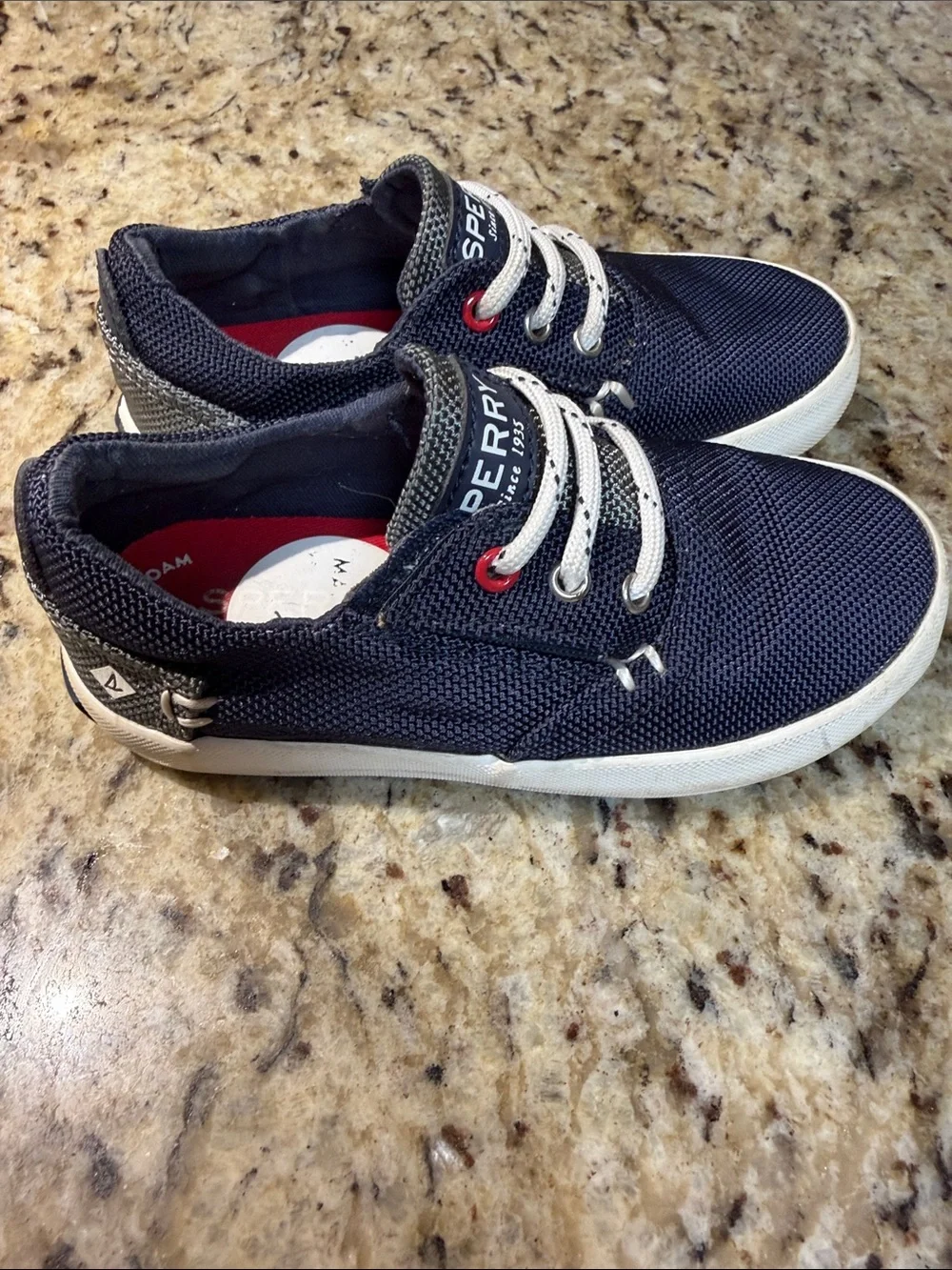 Sperry casual low